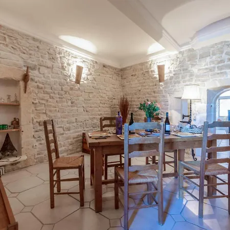 Belles Pierres By Interhome Apartment Calvisson